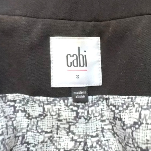 CAbi Black Fitted Button-Up Blazer - Size 2 - Picture 10 of 16